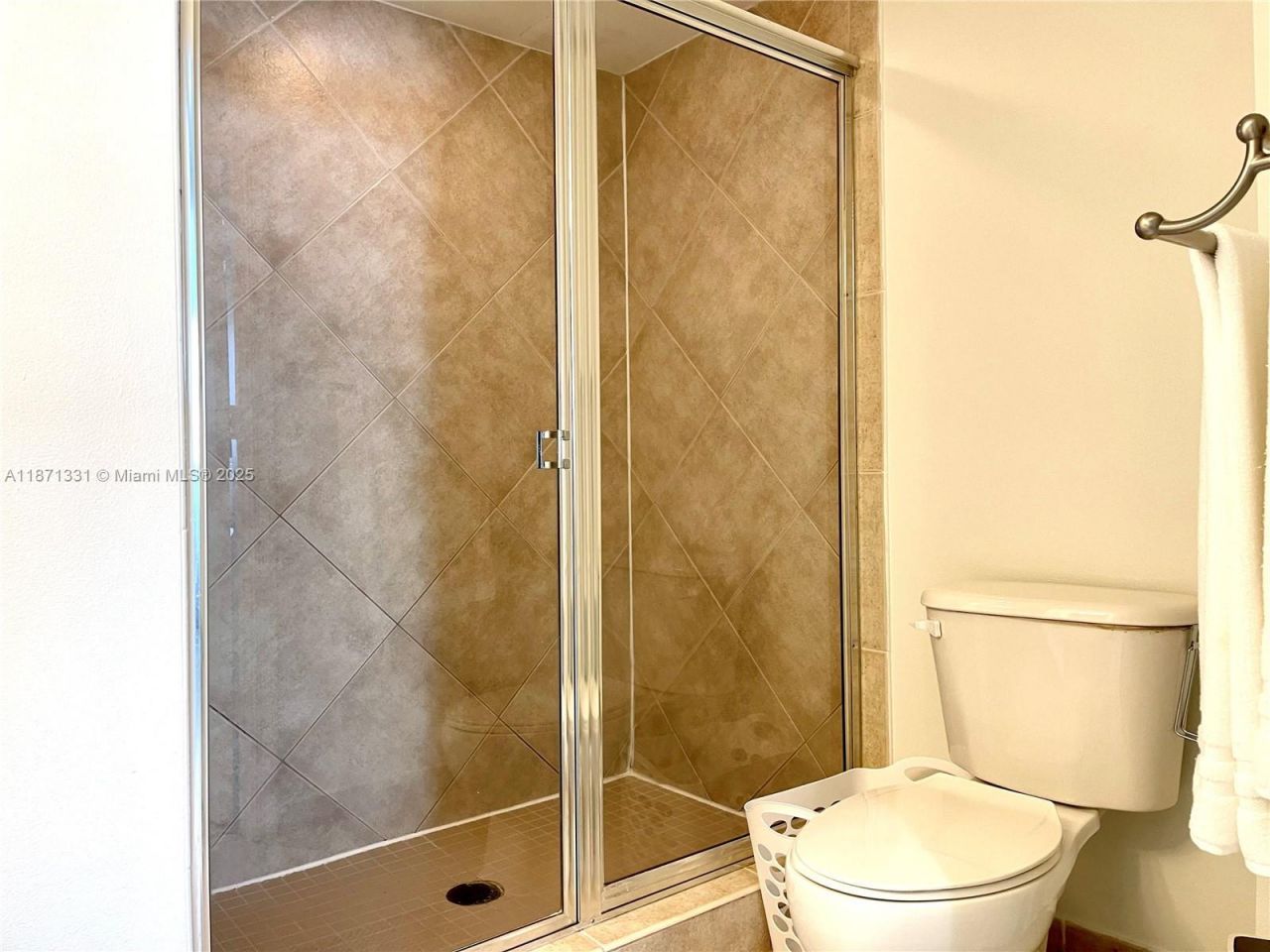 2080 S Ocean Dr, Unit 604, Hallandale Beach, FL 33009 Photo