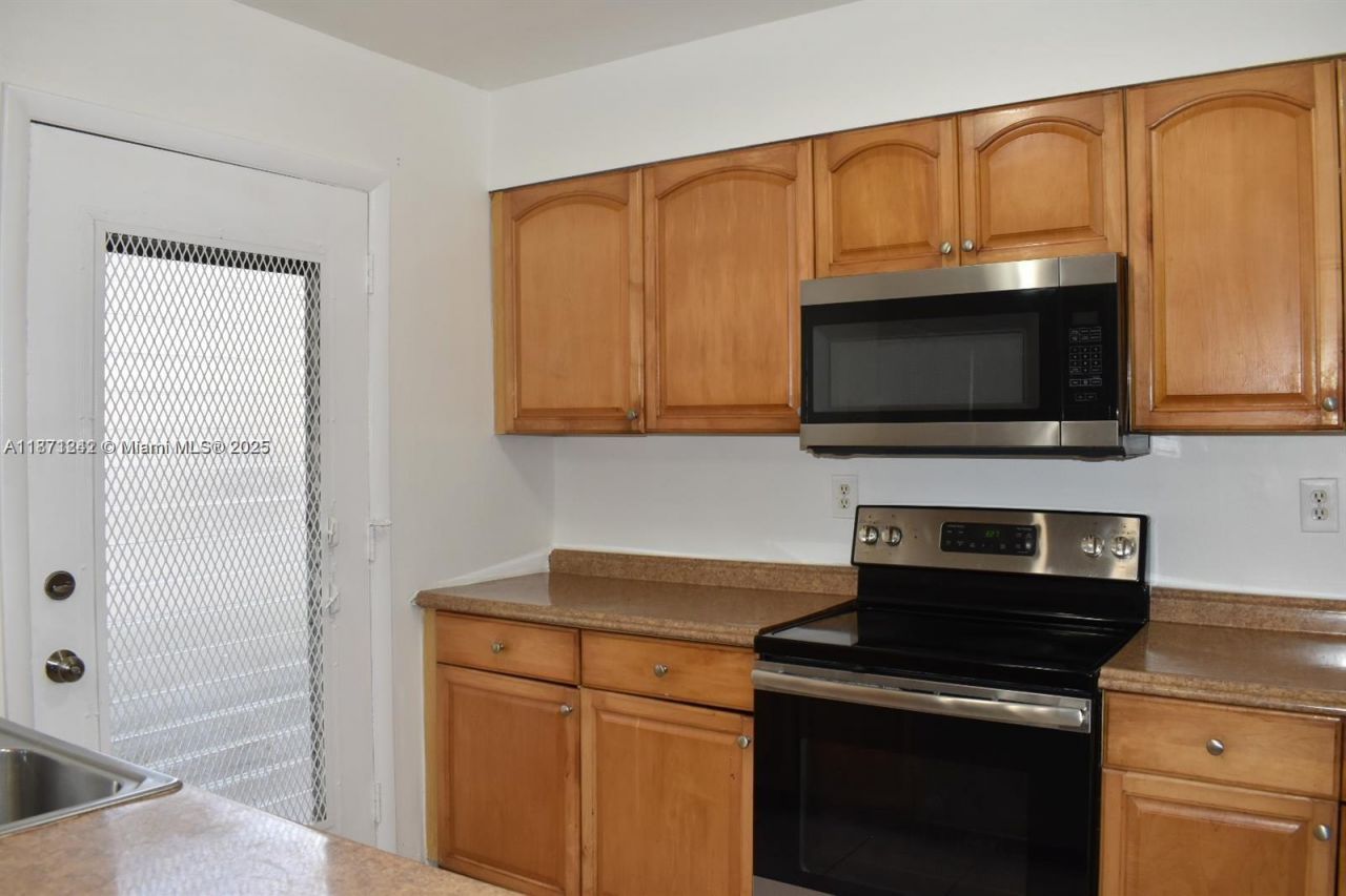 9150 NW 38th Dr, Unit 110, Coral Springs, FL 33065 Photo