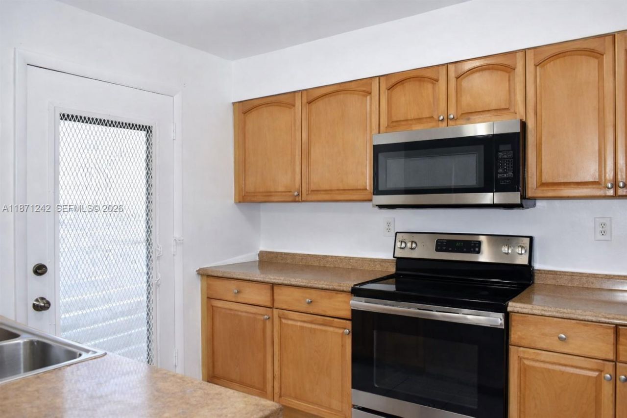 9150 NW 38th Dr, Unit 110, Coral Springs, FL 33065 Photo