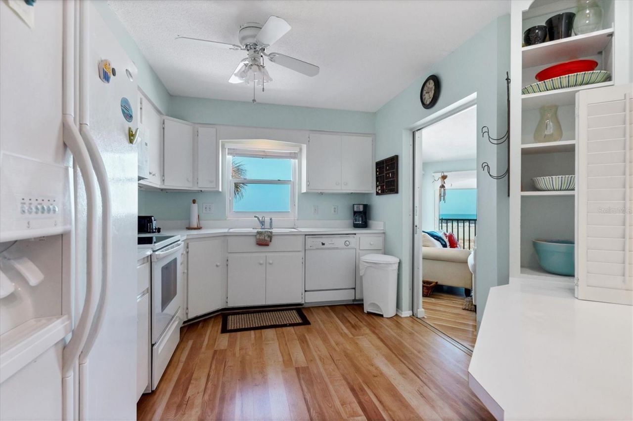 1336 Benjamin Franklin Drive, Unit F2, Sarasota, FL 34236 Photo