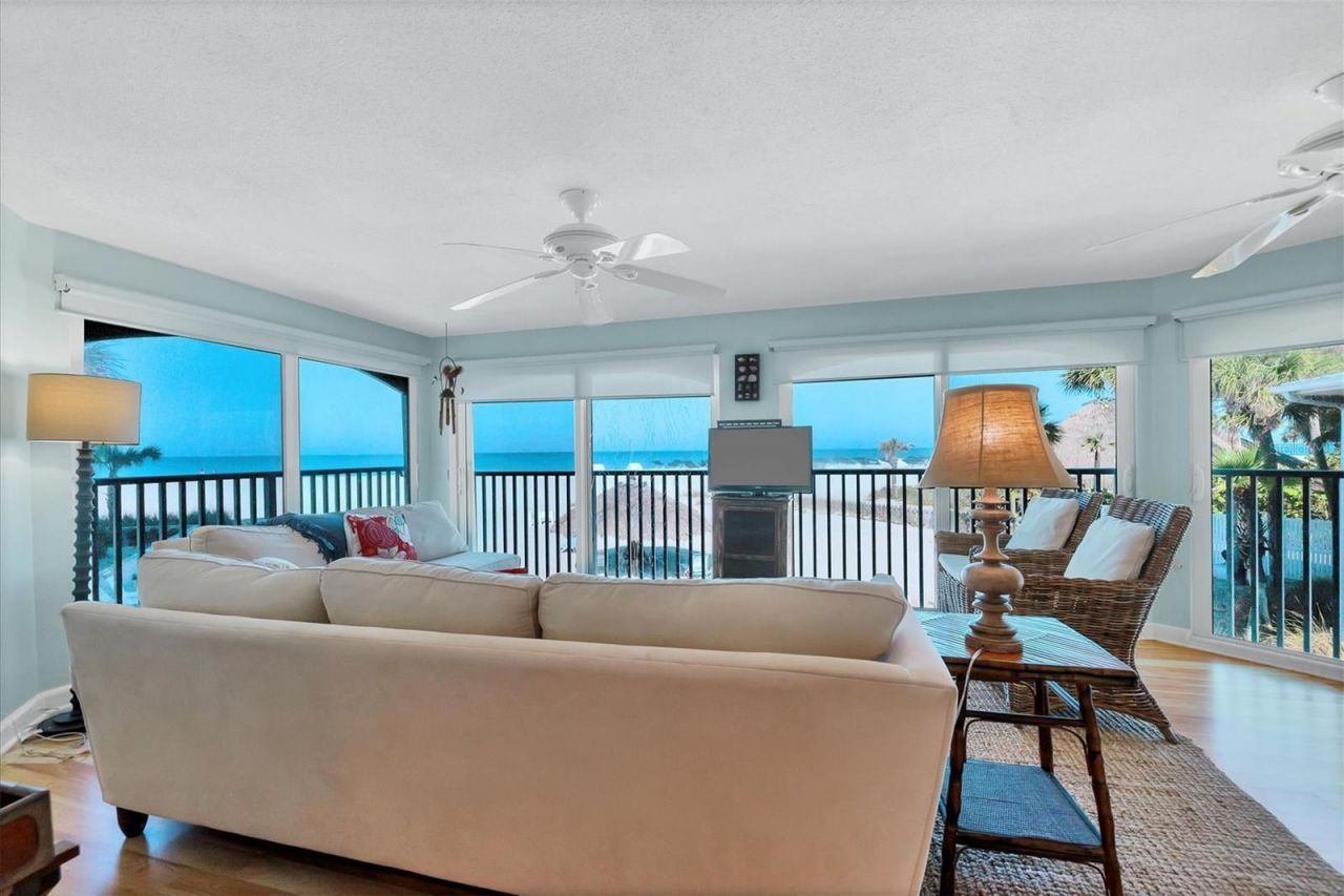 1336 Benjamin Franklin Drive, Unit F2, Sarasota, FL 34236 Photo