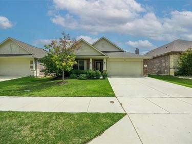 7225 Tesoro Trail, Fort Worth, TX 76131