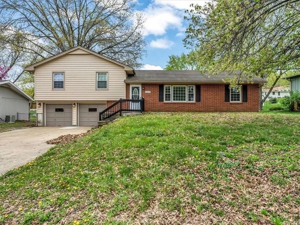 1310 Baltimore Street, Pleasant Hill, MO 64080