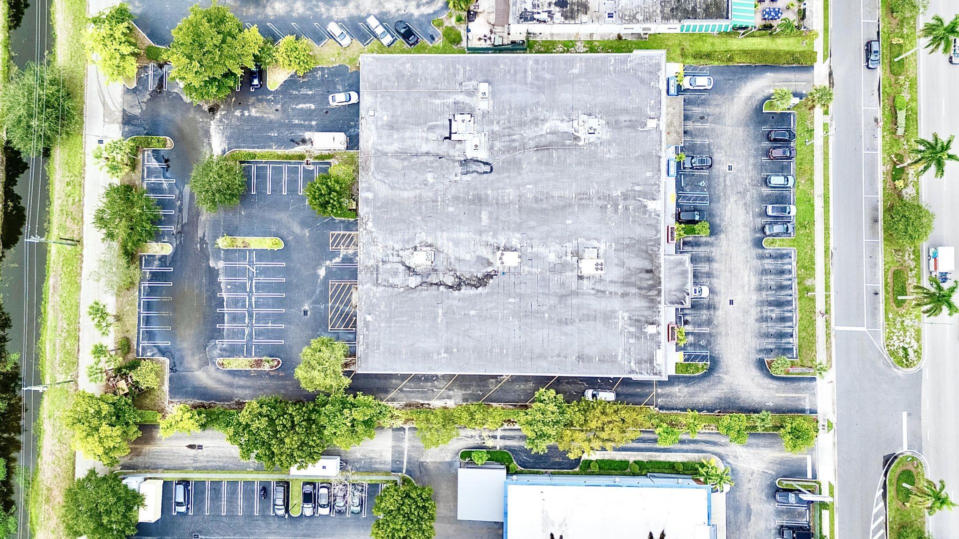 2223 Palm Beach Lakes Boulevard, West Palm Beach, FL 33409 Photo