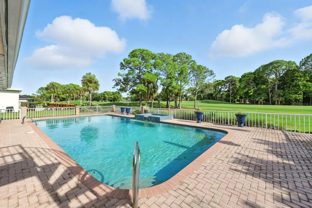 2932 Sandpiper Place, Clearwater, FL 33762 Photo