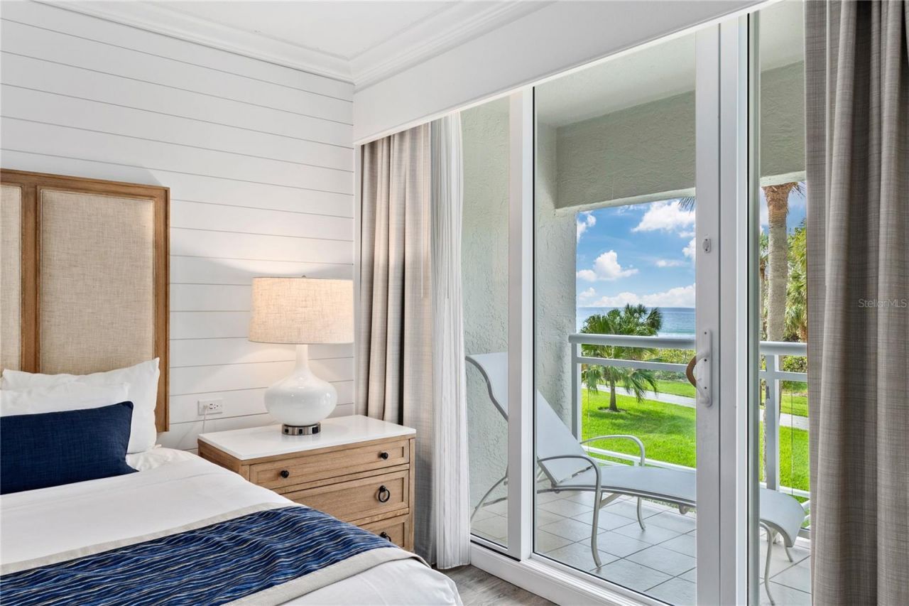 240 Sands Point Road, Unit 4102, Longboat Key, FL 34228 Photo