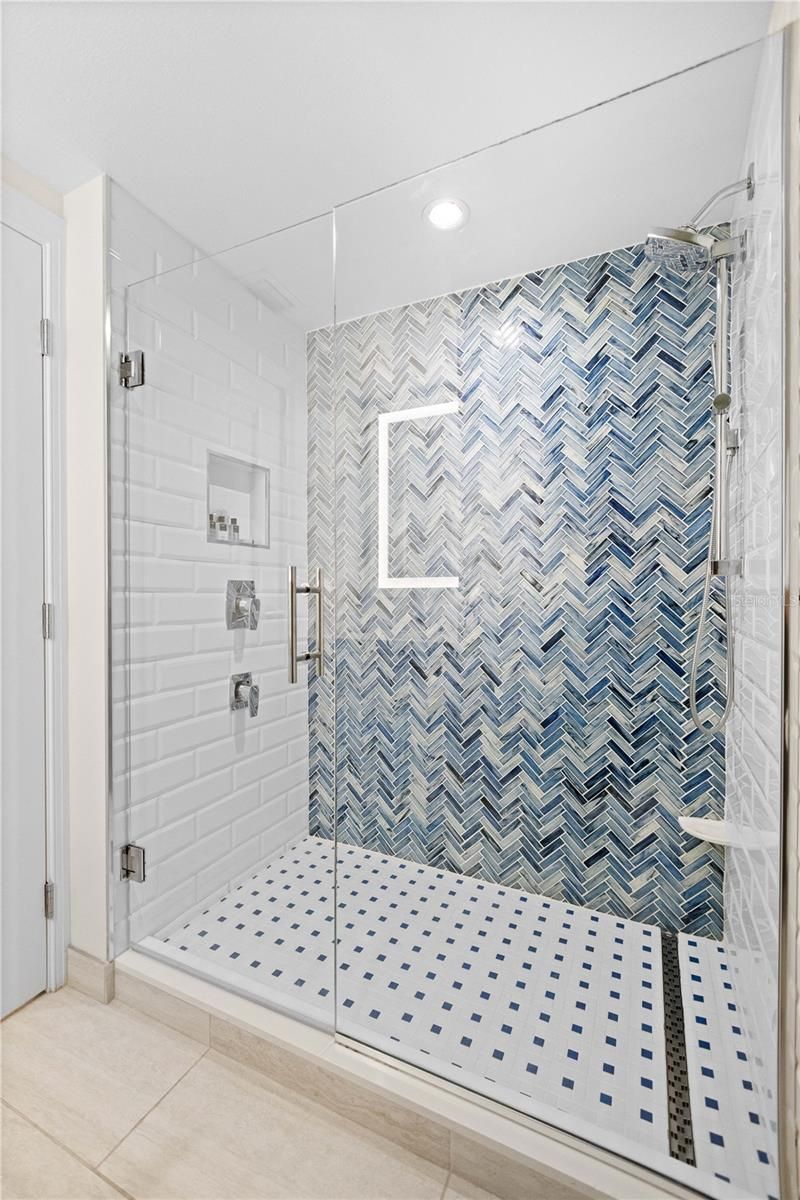 240 Sands Point Road, Unit 4102, Longboat Key, FL 34228 Photo