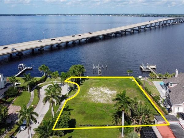 1301 Rio Vista AVE, FORT MYERS, FL 33901