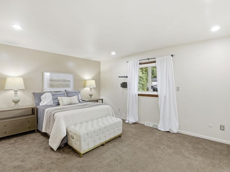 941 Clubview Boulevard S, Columbus, OH 43235 Photo 21