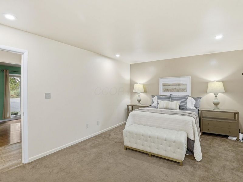 941 Clubview Boulevard S, Columbus, OH 43235 Photo 26