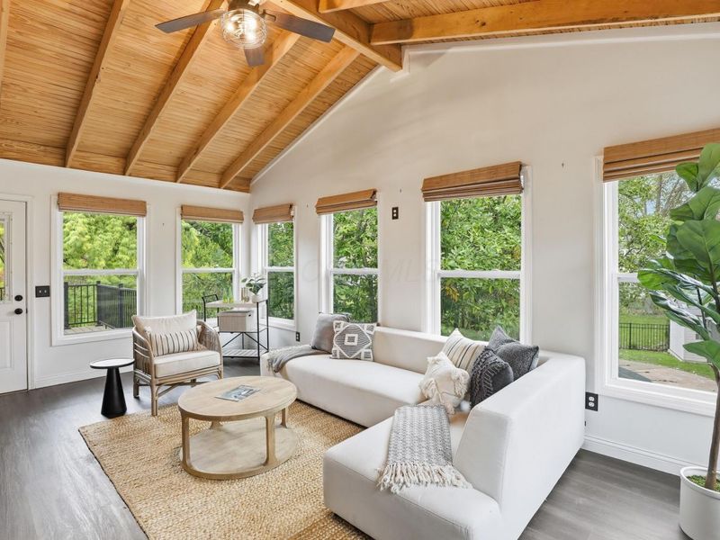 941 Clubview Boulevard S, Columbus, OH 43235 Photo 7