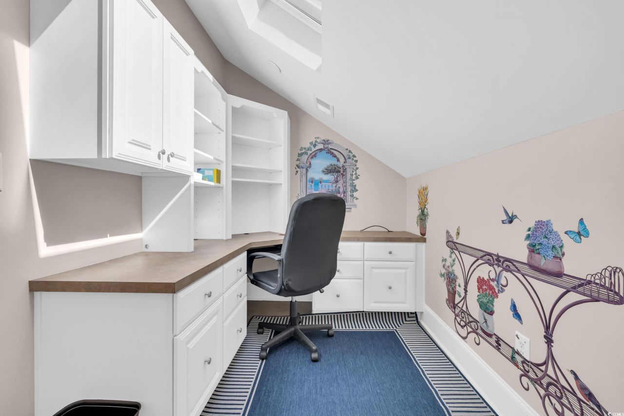 95 Harbor Club Dr. Photo 38