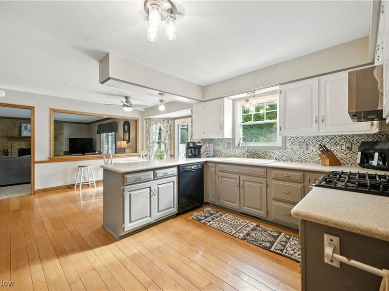 61 Lake Forest Drive, Hudson, OH 44236 Photo 22