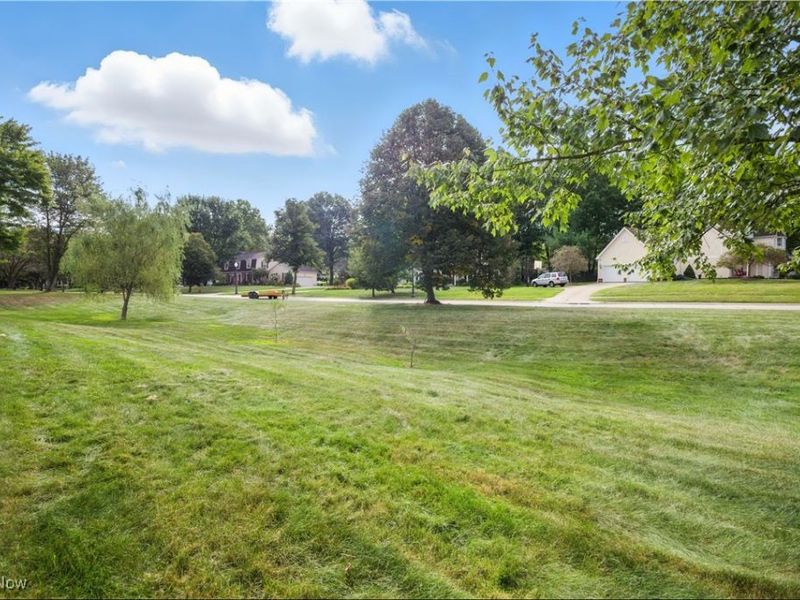 61 Lake Forest Drive, Hudson, OH 44236 Photo 6