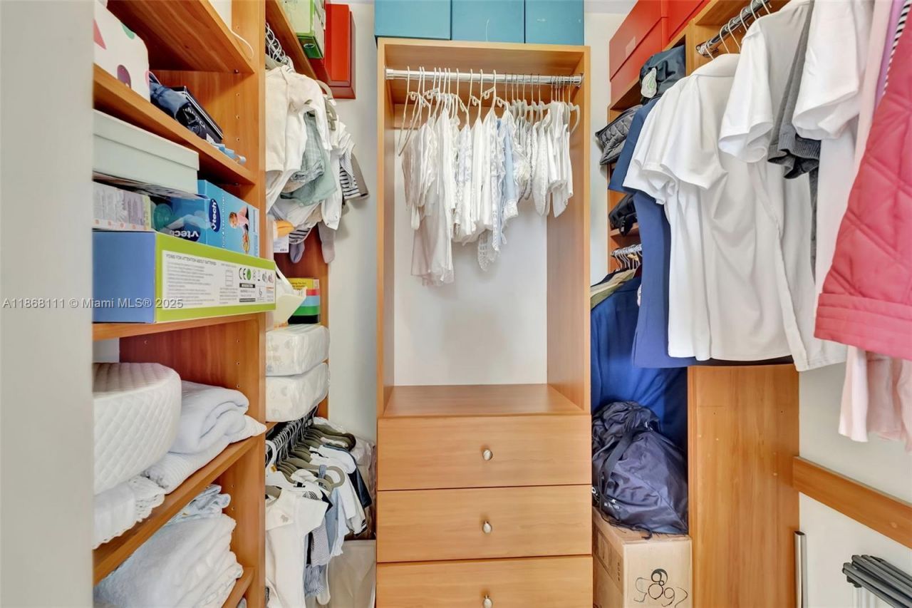 848 Brickell Key Dr, Unit 2605, Miami, FL 33131 Photo