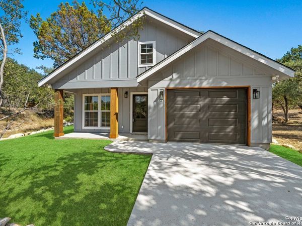 1316 Lonesome, Canyon Lake, TX 78133