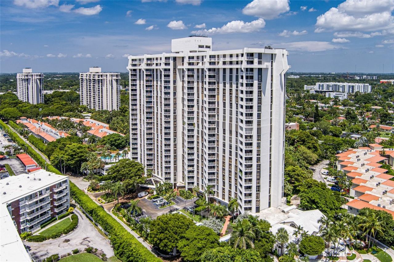 4000 Towerside Ter, Unit 1701, Miami, FL 33138 Photo