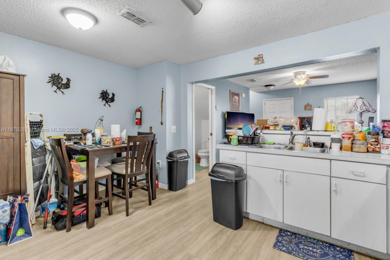 164 Bowie Lane, Kissimmee, FL 34743 Photo