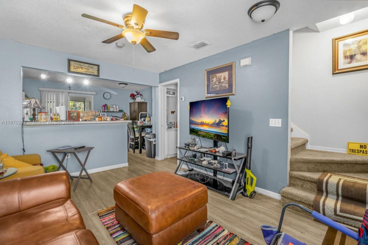 164 Bowie Lane, Kissimmee, FL 34743 Photo