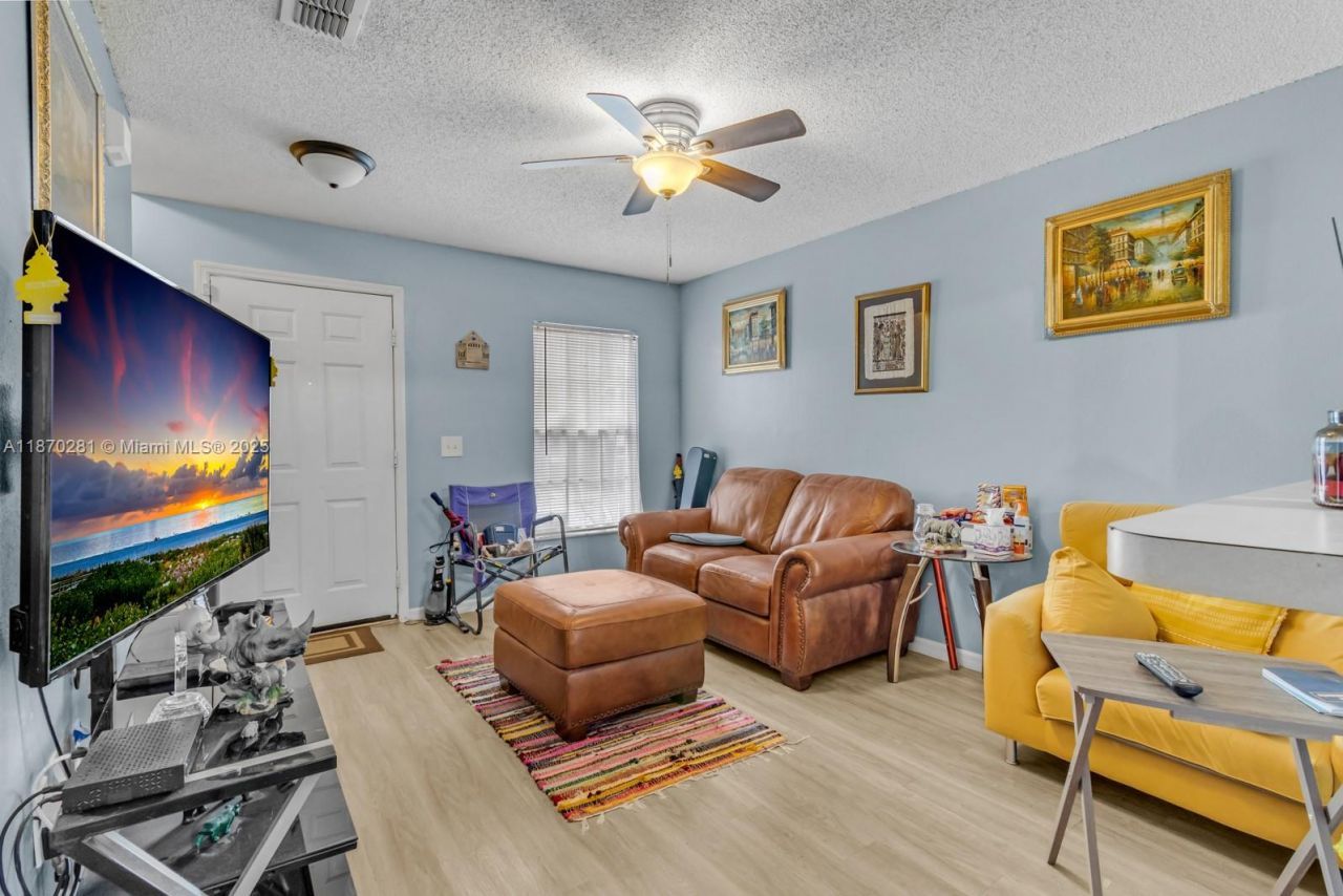 164 Bowie Lane, Kissimmee, FL 34743 Photo