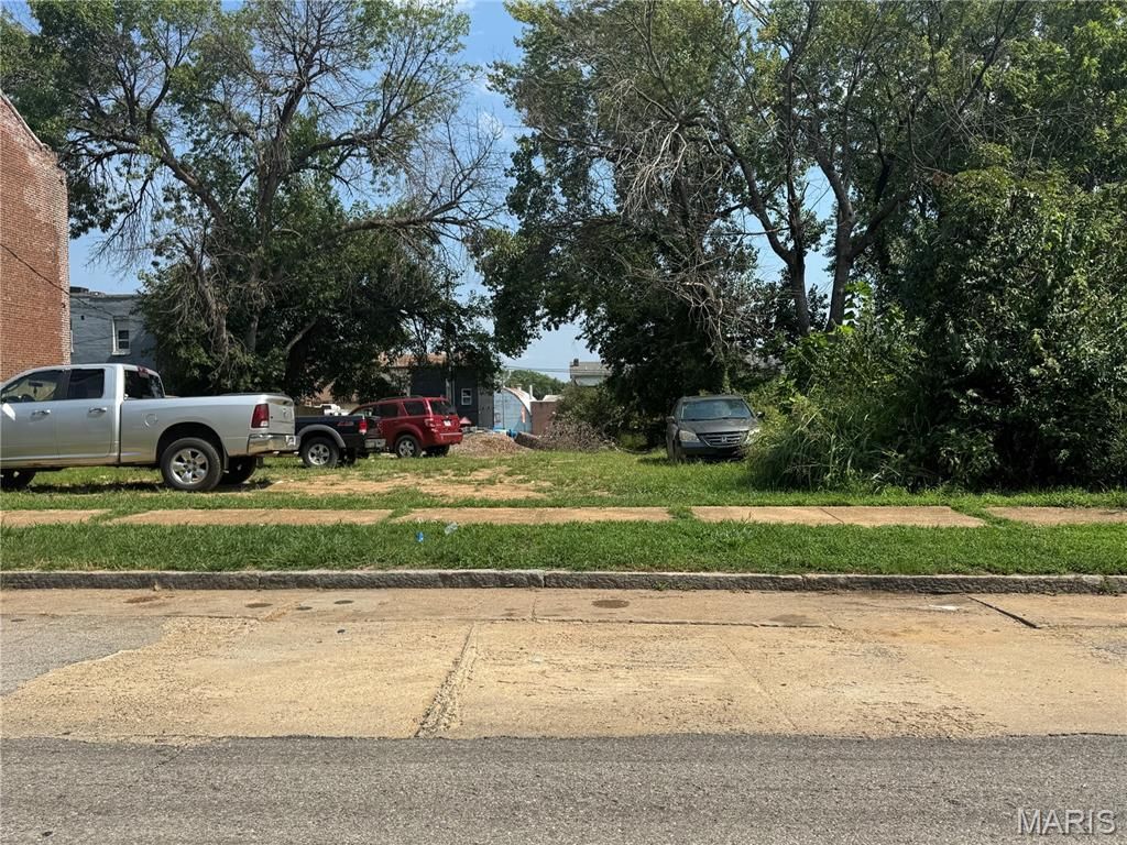 6906 Pennsylvania Avenue S, Saint Louis, MO 63111 Main Photo