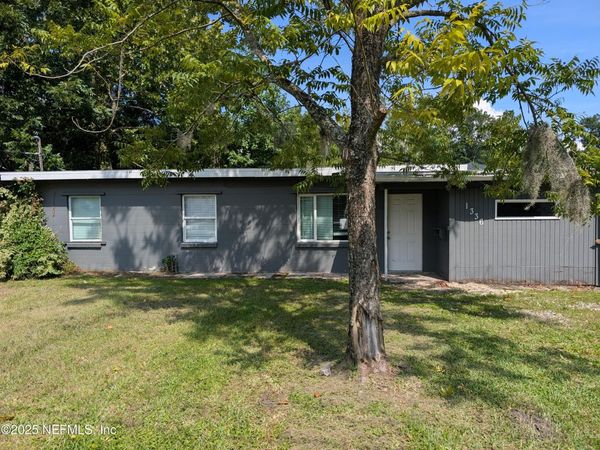 1339 ELLIS Road S, Jacksonville, FL 32205
