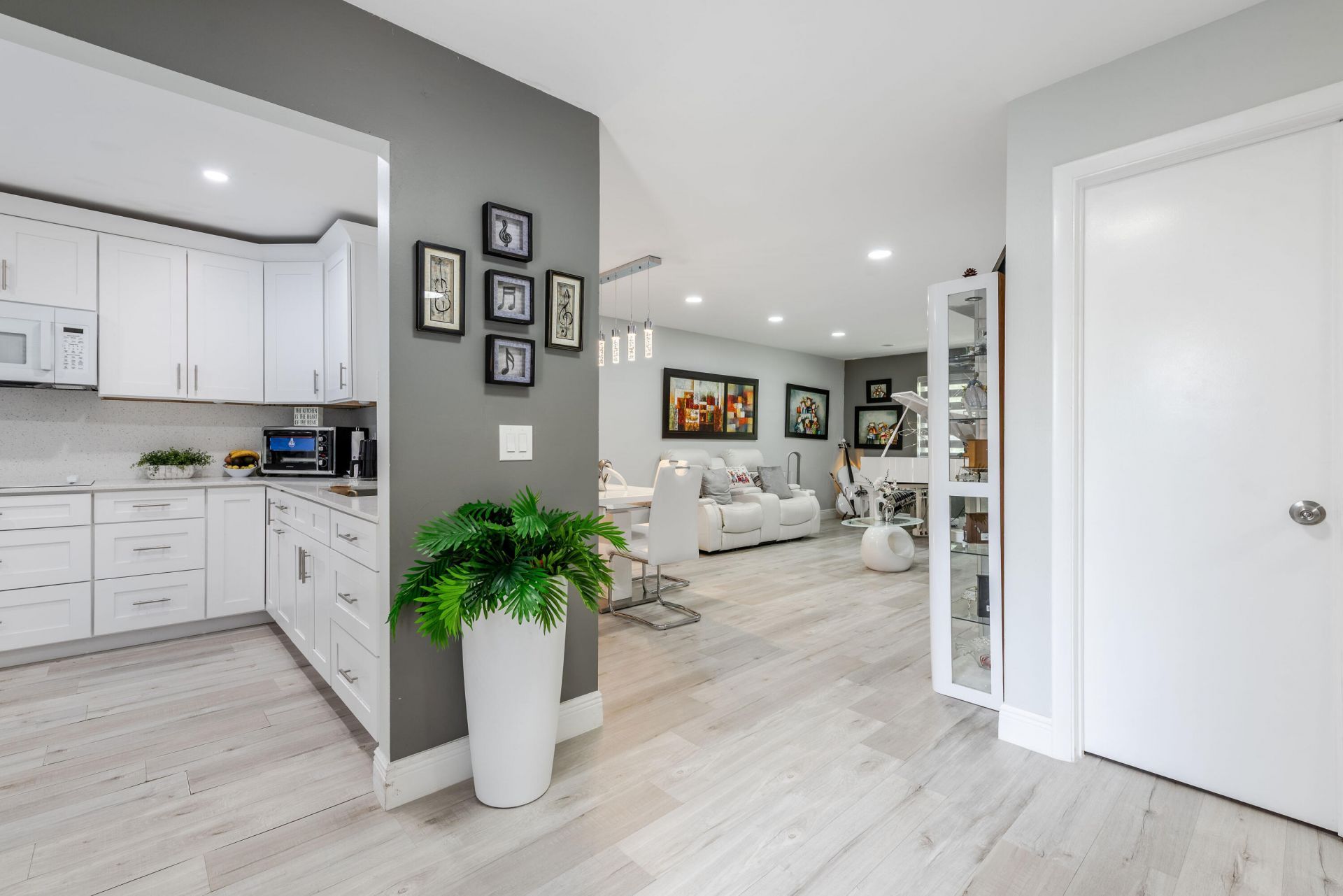 403 Northgate Court, Royal Palm Beach, FL 33411 Photo