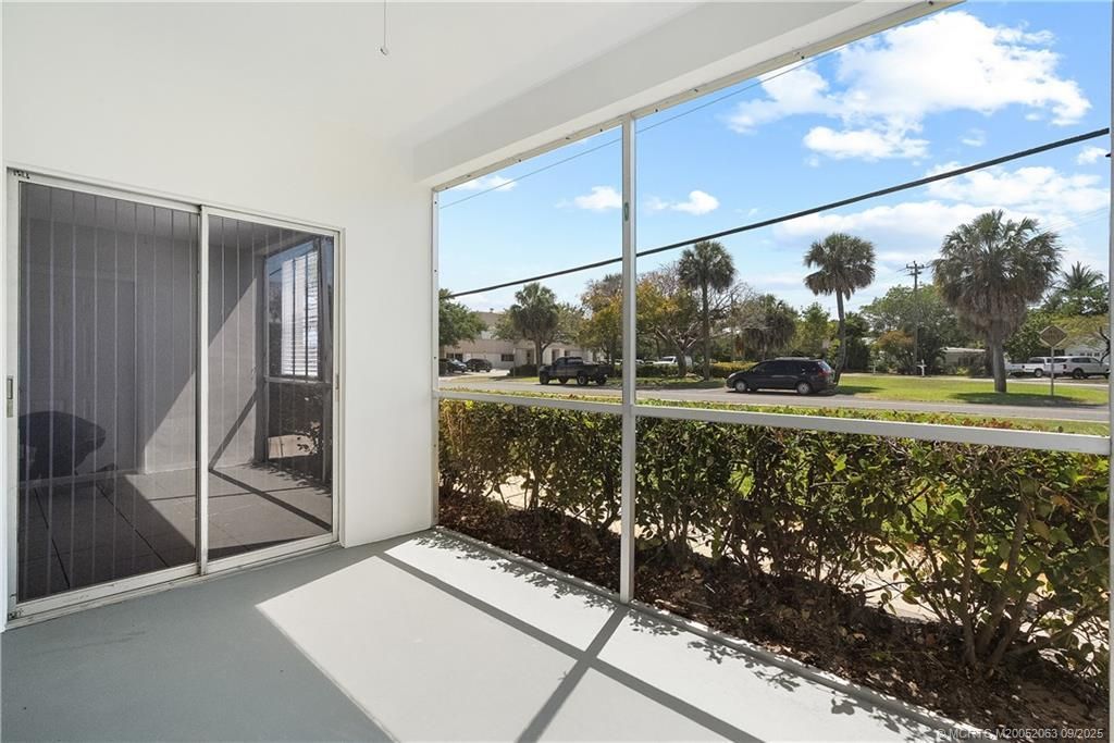 333 SE Martin Avenue, Unit 1A, Stuart, FL 34996 Photo