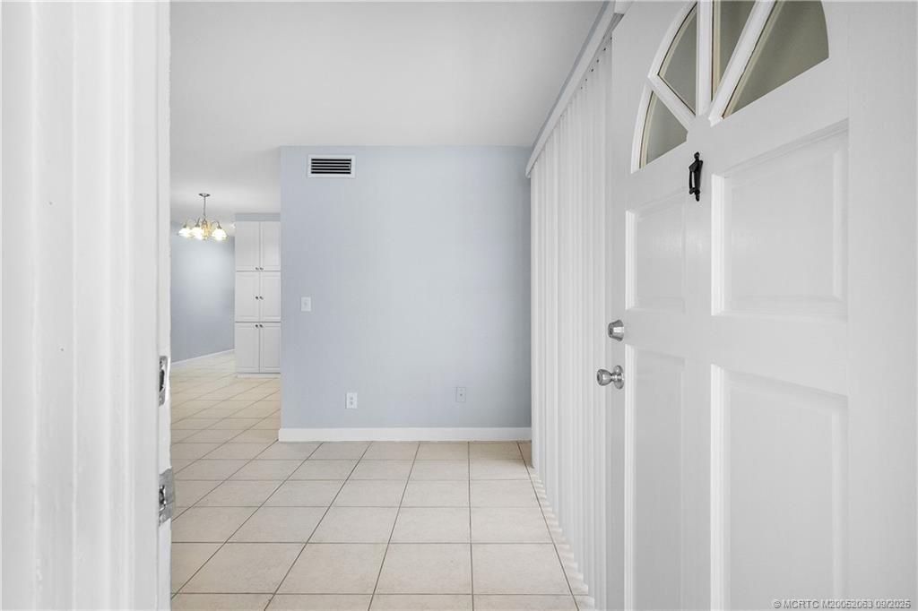 333 SE Martin Avenue, Unit 1A, Stuart, FL 34996 Photo