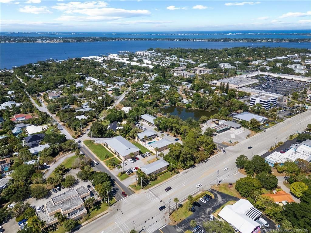 333 SE Martin Avenue, Unit 1A, Stuart, FL 34996 Photo