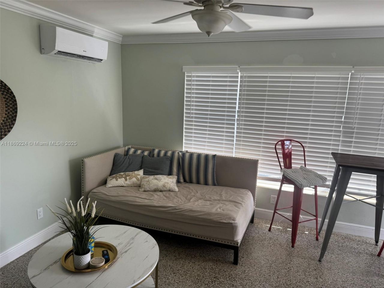 121 Linda Ln, Palm Beach Shores, FL 33404 Photo