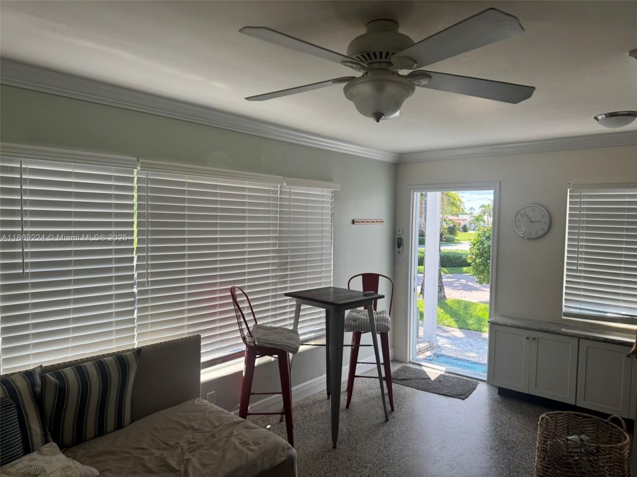 121 Linda Ln, Palm Beach Shores, FL 33404 Photo