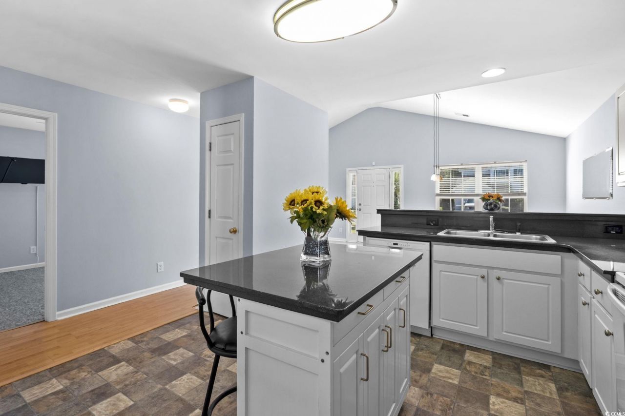 8205 Sterling Place Ct. Photo 13