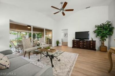 4878 Europa Dr, Naples, FL 34105 Photo