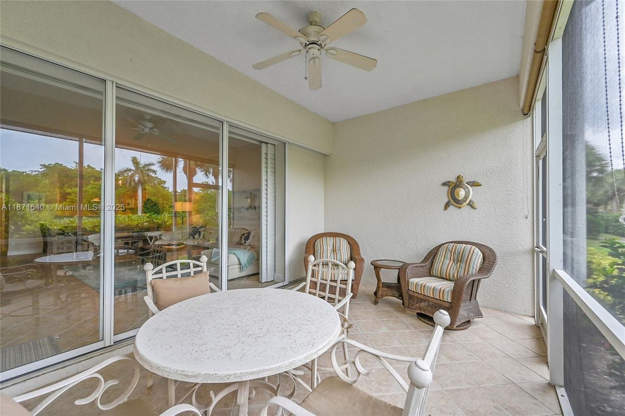 4700 Yacht Harbor Dr, Unit 612, Naples, FL 34112 Photo