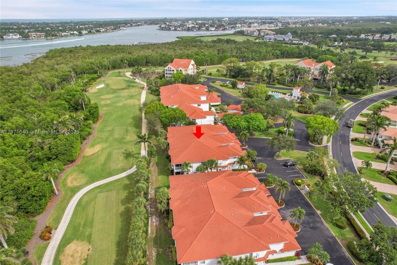 4700 Yacht Harbor Dr, Unit 612, Naples, FL 34112 Photo