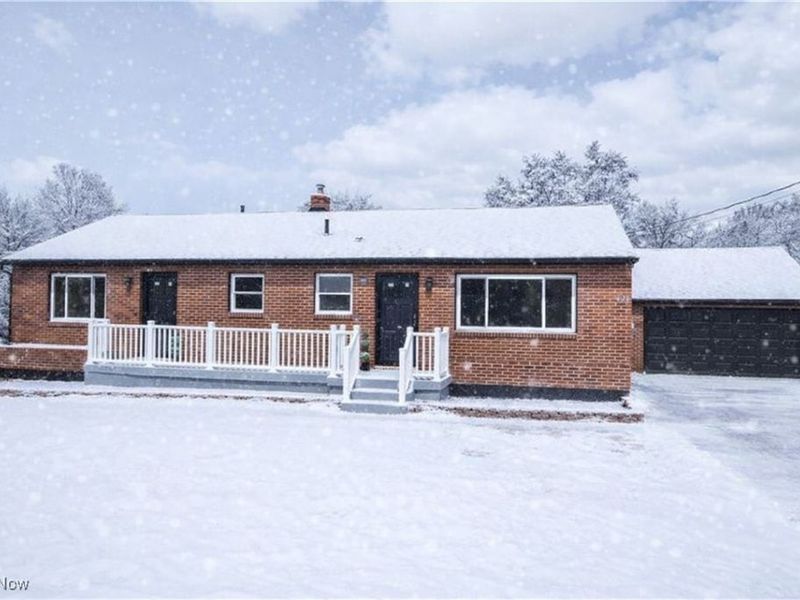 424 Secrist Lane, Liberty, OH 44420 Photo 1