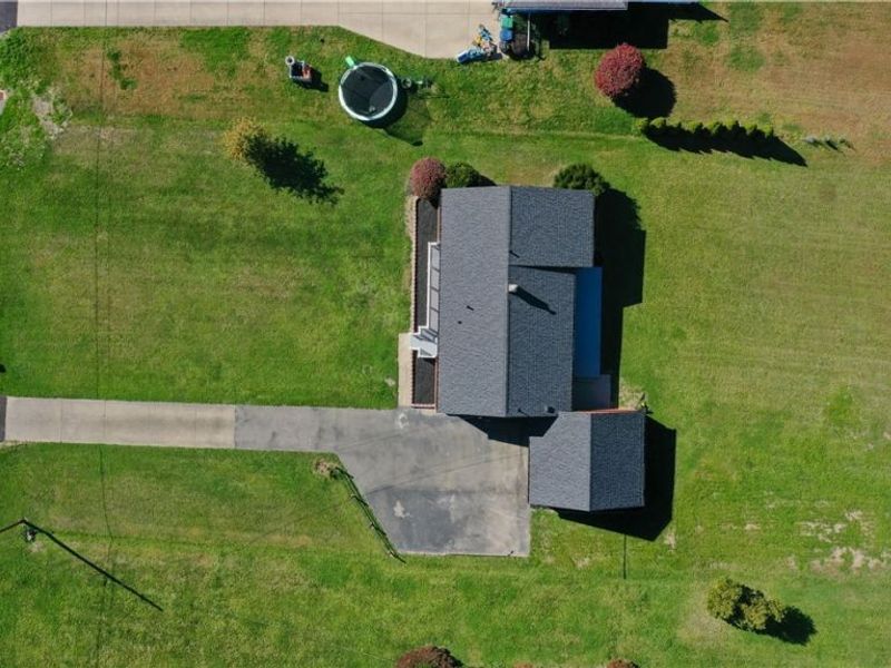 424 Secrist Lane, Liberty, OH 44420 Photo 3