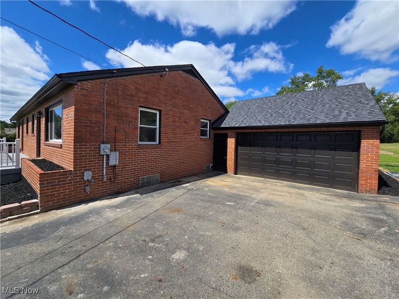 424 Secrist Lane, Liberty, OH 44420 Photo 5