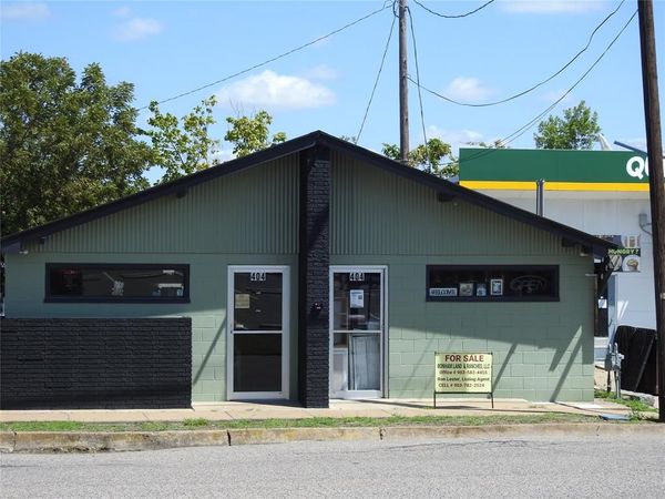 404 Chestnut Street, Bonham, TX 75418