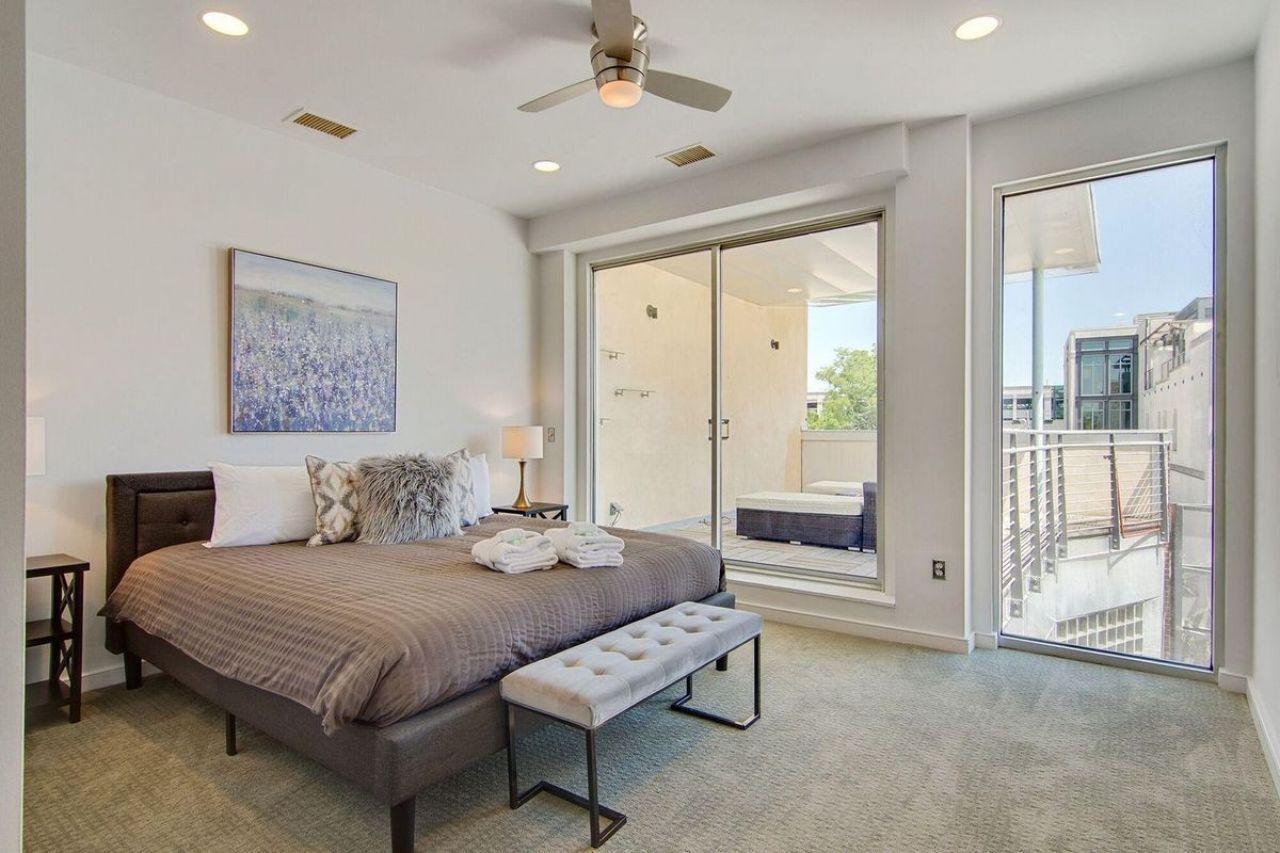 487 King Street Photo 16