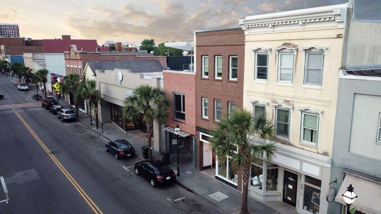 487 King Street Photo 23