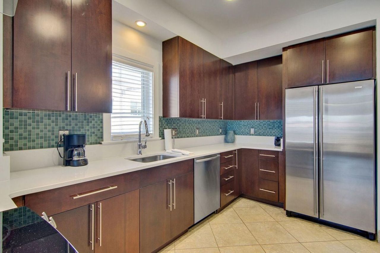 487 King Street Photo 6