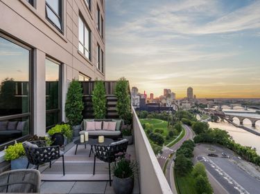 1111 W River Parkway, Unit 16C, Minneapolis, MN 55415