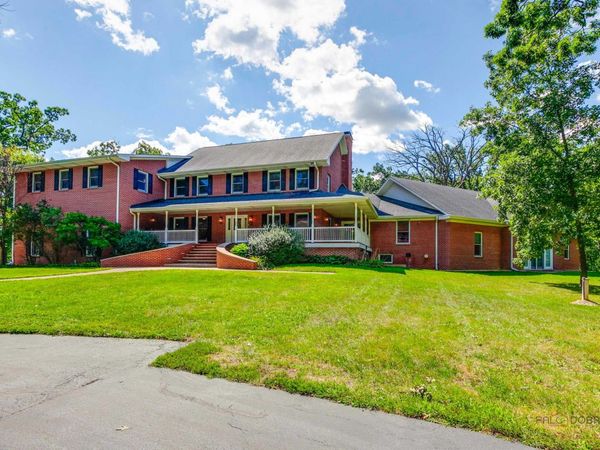 28232 N Gilmer Road, Mundelein, IL 60060