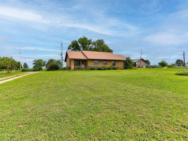 36711 EW 1305 Road, Wewoka, OK 74884