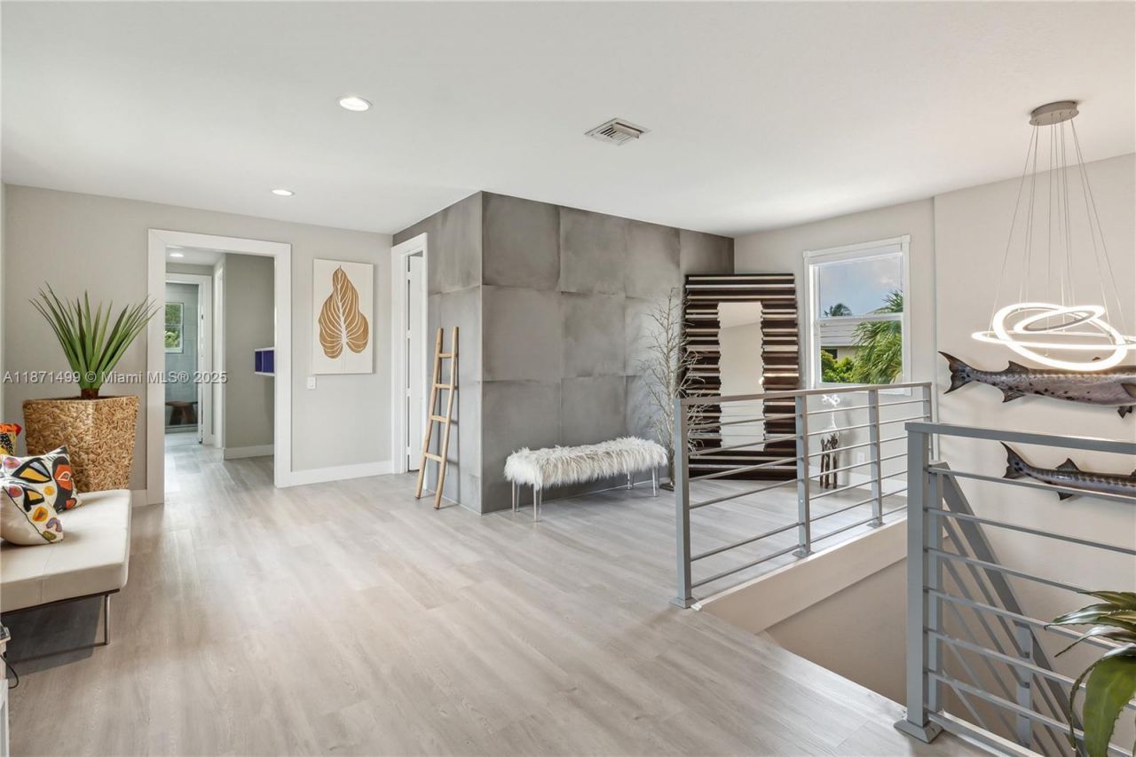 1371 Victoria Isle Dr, Weston, FL 33327 Photo