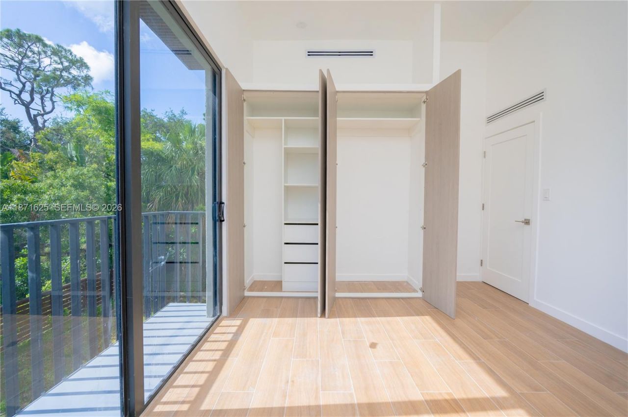 1200 SW 15th Ave, Fort Lauderdale, FL 33312 Photo