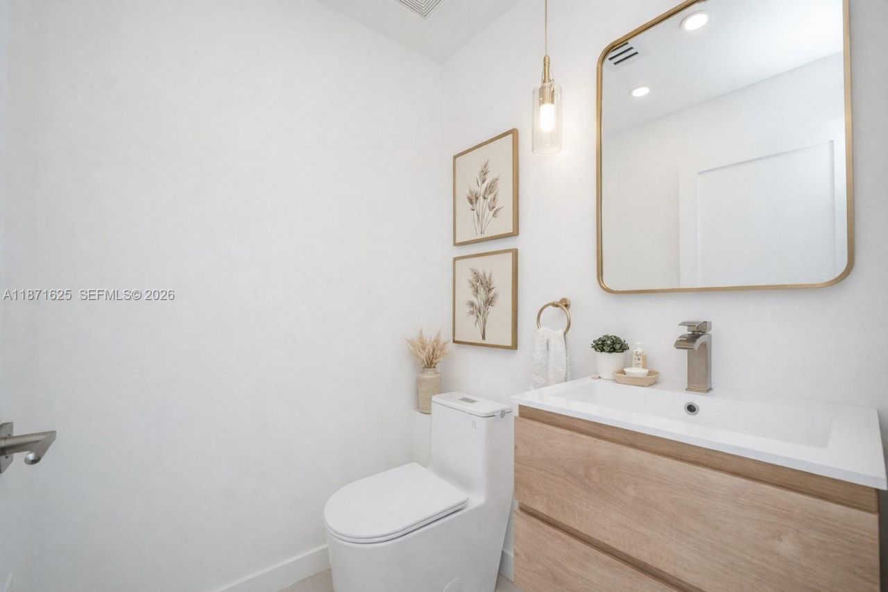 1200 SW 15th Ave, Fort Lauderdale, FL 33312 Photo