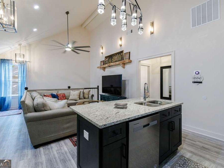 Property Image 102
